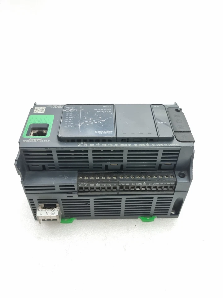 Schneider Electric Modicon M241 TM241CE24R Relay Out Module (Light Blink)